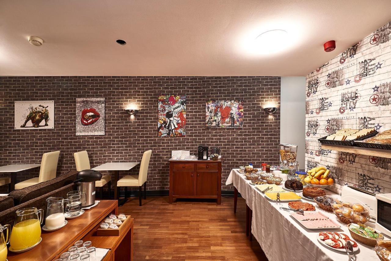 Galeria Suite Hotel Aveiro Exterior photo